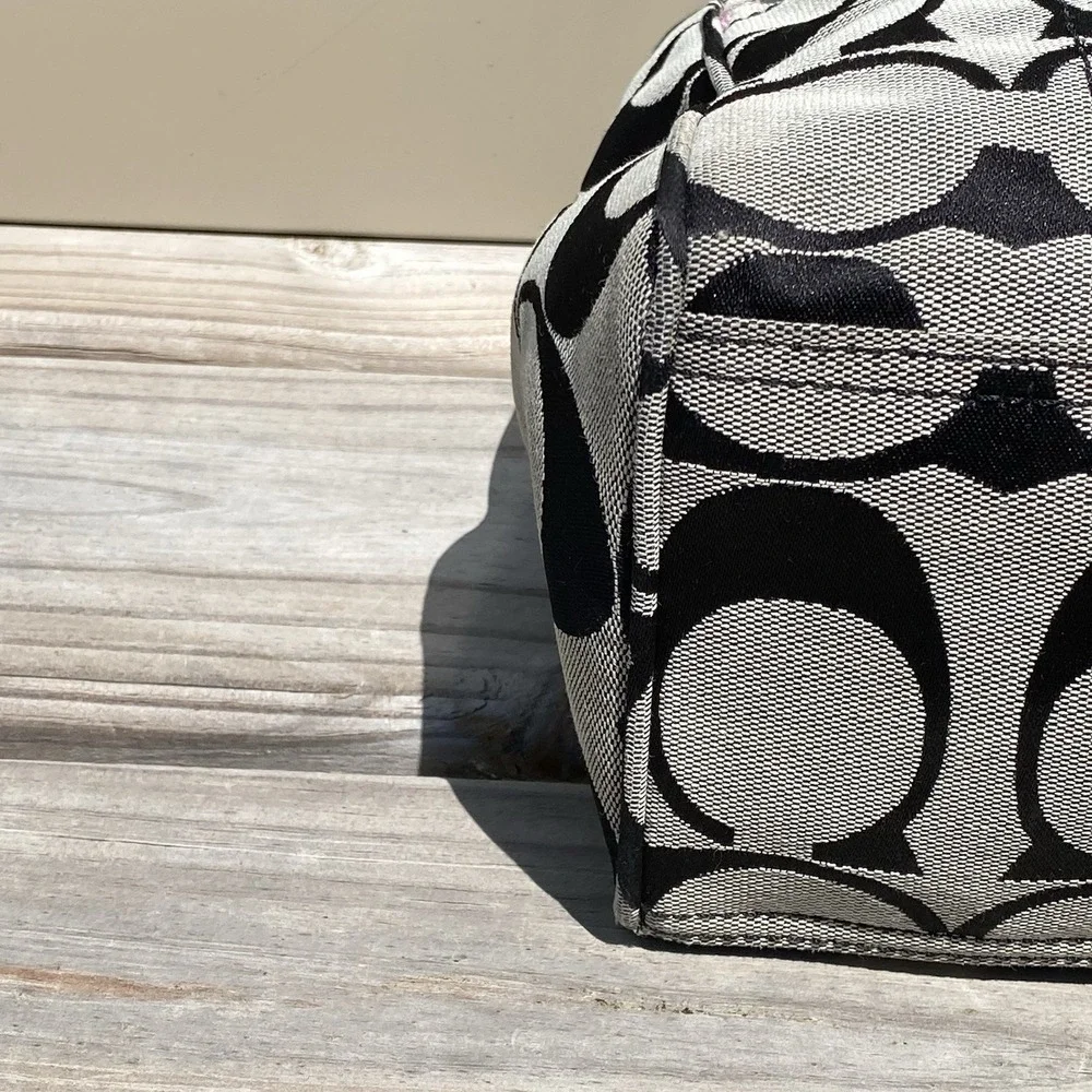 Coach Daisy Signature Tote F14878 Black Gray Jacquard Shoulder Bag